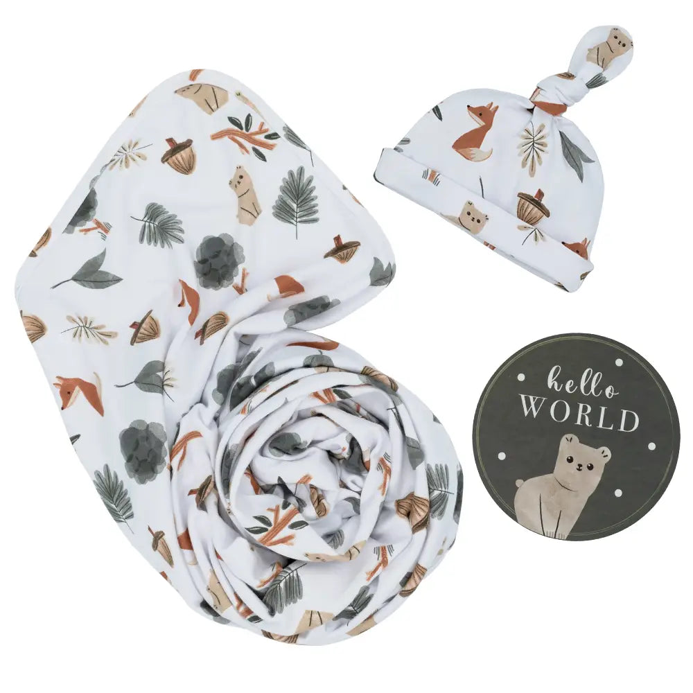 Living Textiles Hello World baby gift set.