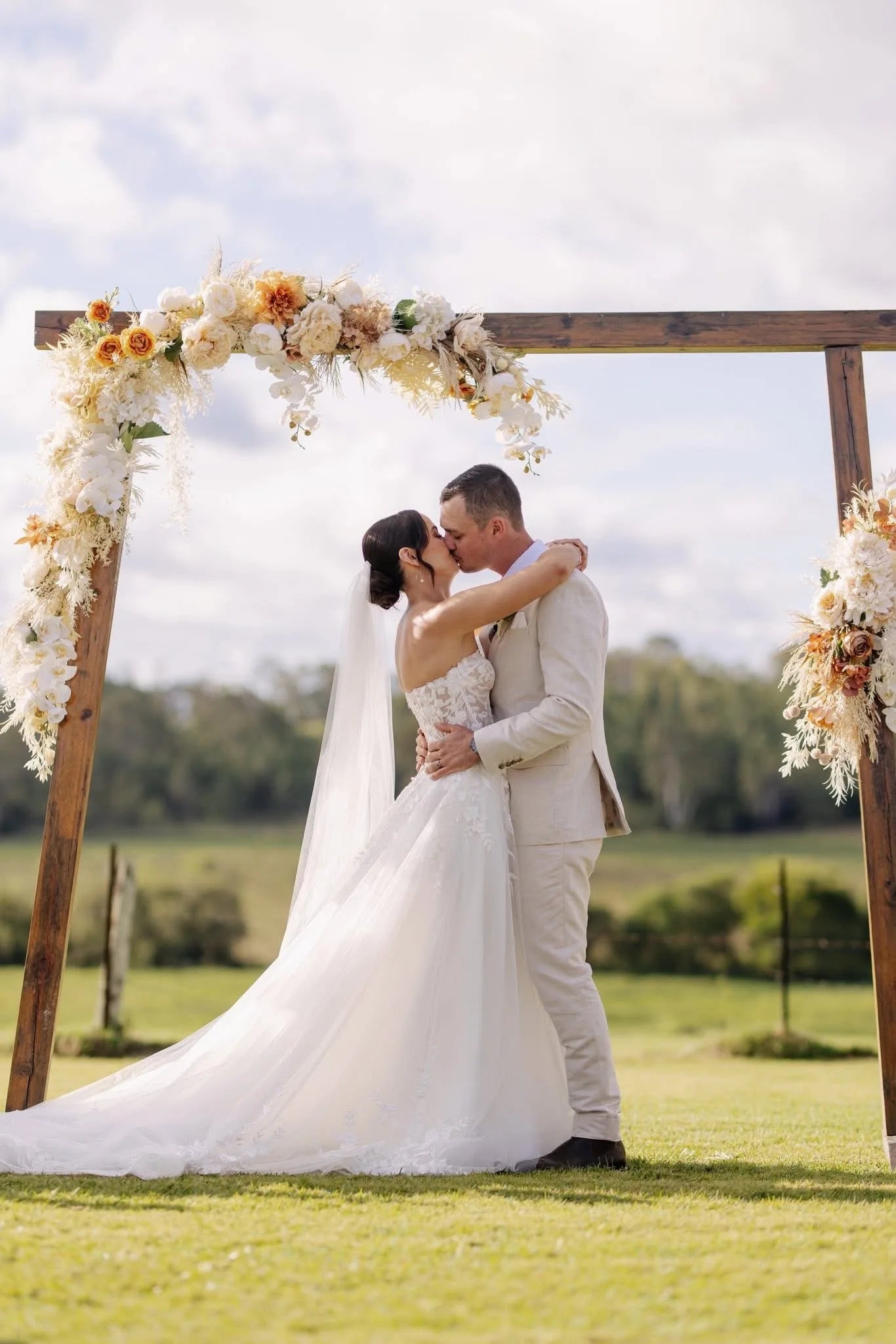 wedding-arbour-hire-floral-styling-brisbane