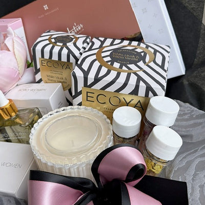 Luxe Pamper Hamper with Gold Prosecco, ECOYA Candle & Chocolates